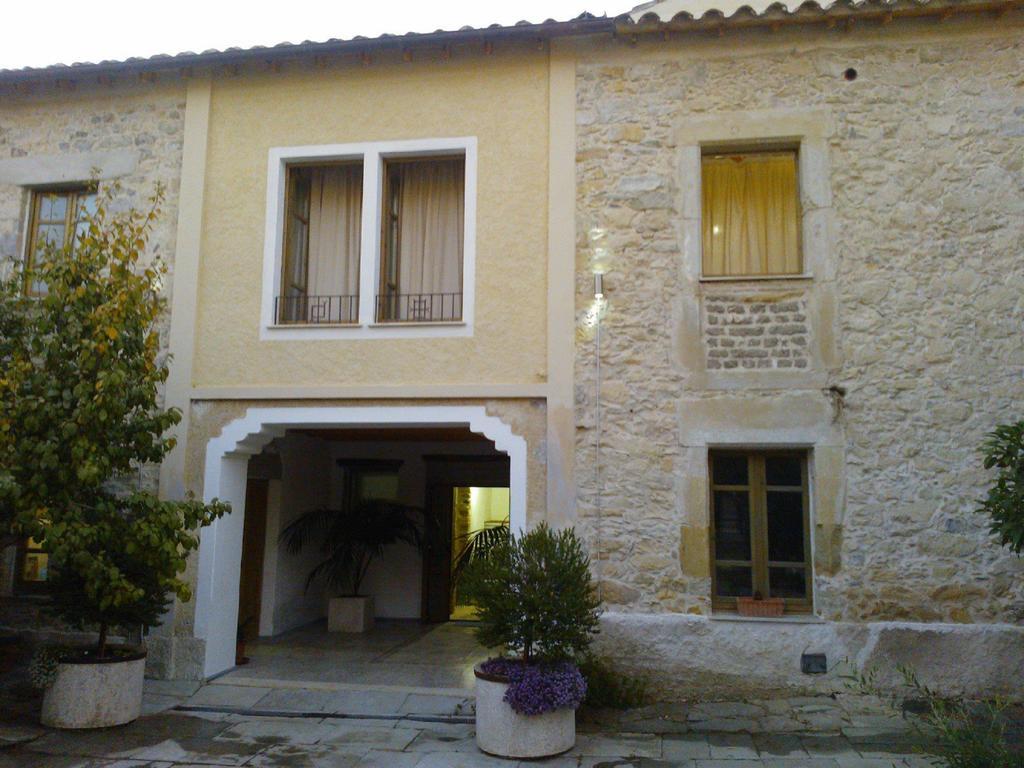 Abas Ristorante Pizzeria Affittacamere Ales Exterior foto