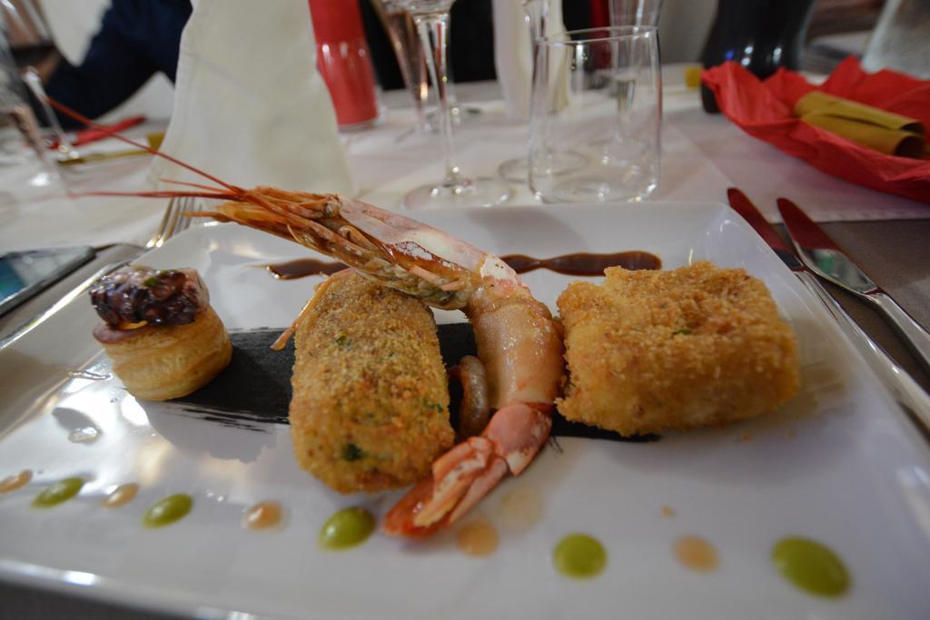Abas Ristorante Pizzeria Affittacamere Ales Exterior foto