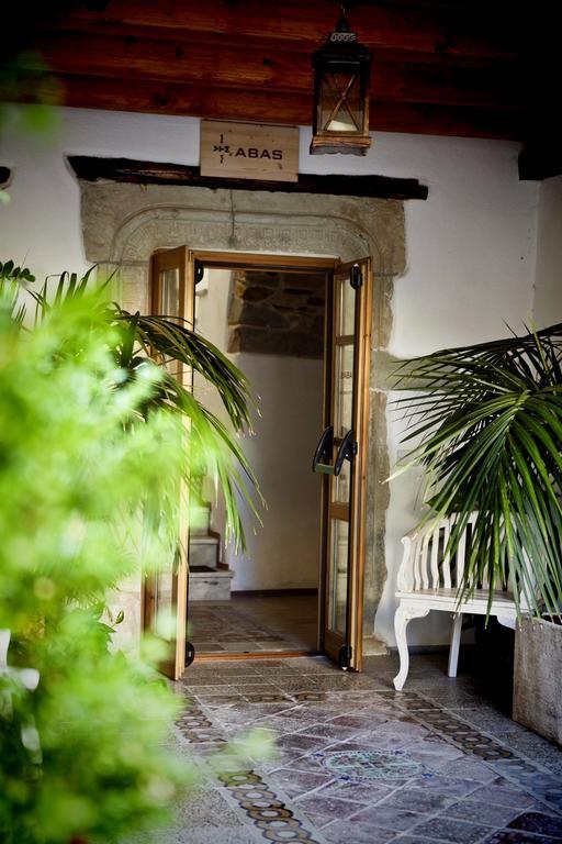 Abas Ristorante Pizzeria Affittacamere Ales Exterior foto